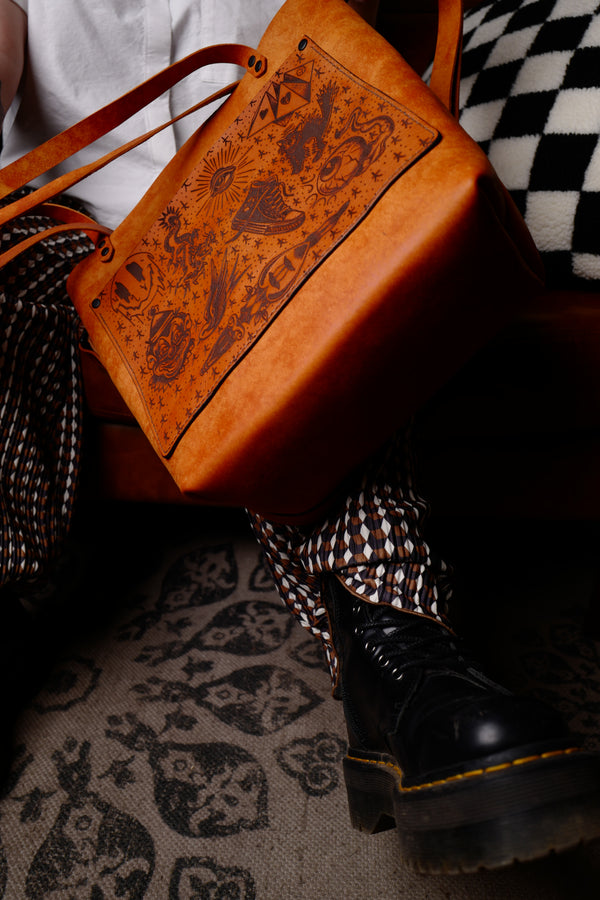 The Work Tote: Side Show Flash