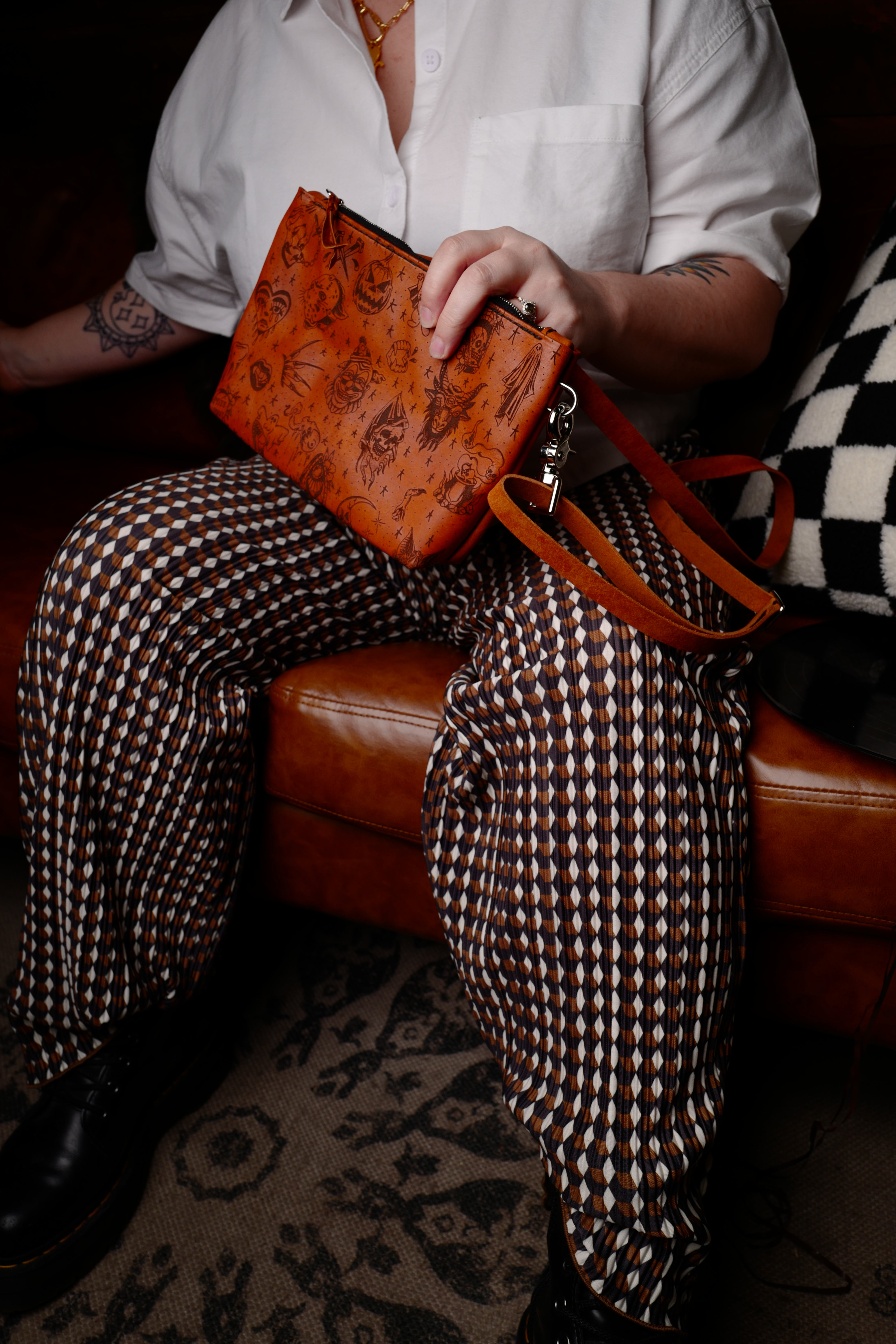 The Gimme Zip Bag: Spooky Flash