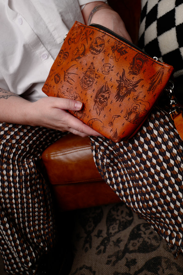 The Gimme Zip Bag: Spooky Flash