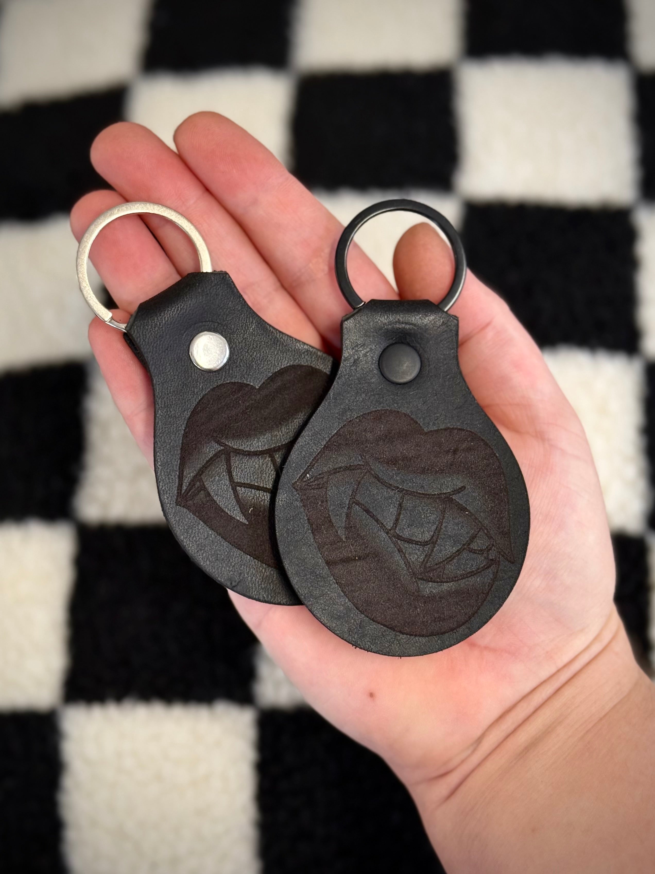 Simple Keychain: Vamp Lips