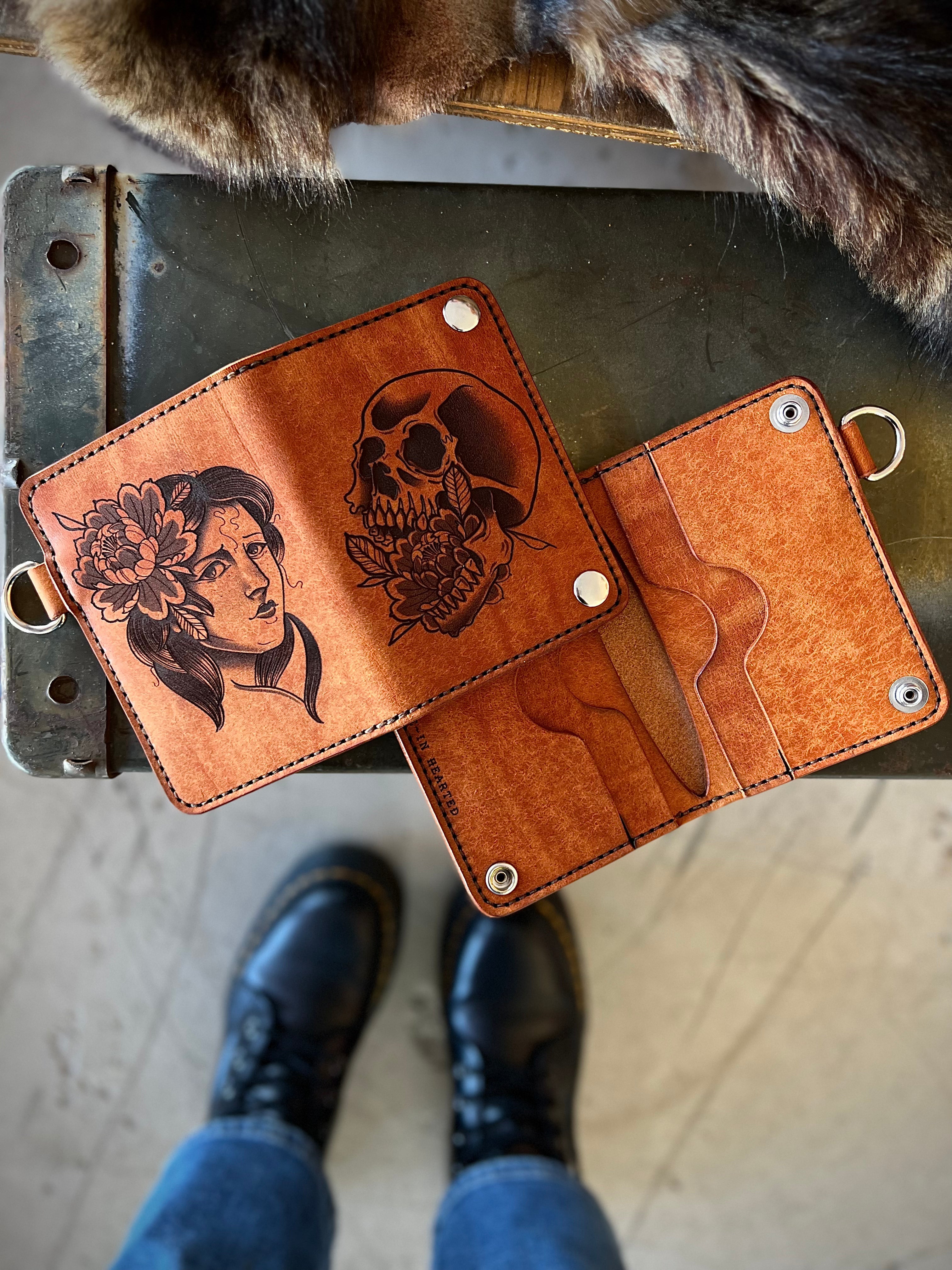 Saloon Wallet: Dead or Alive