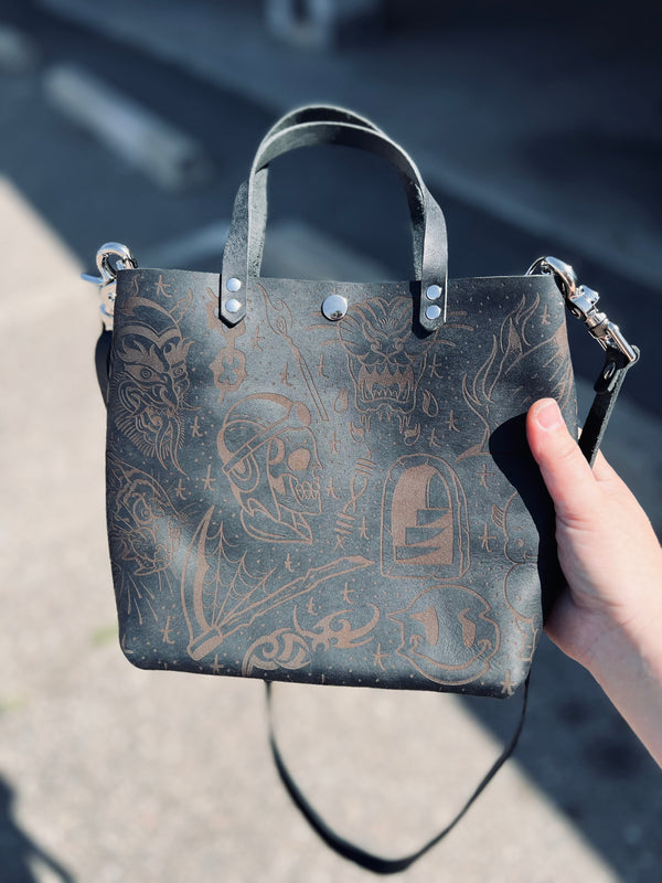 Opener Tour Tote: Live Fast Flash Sheet