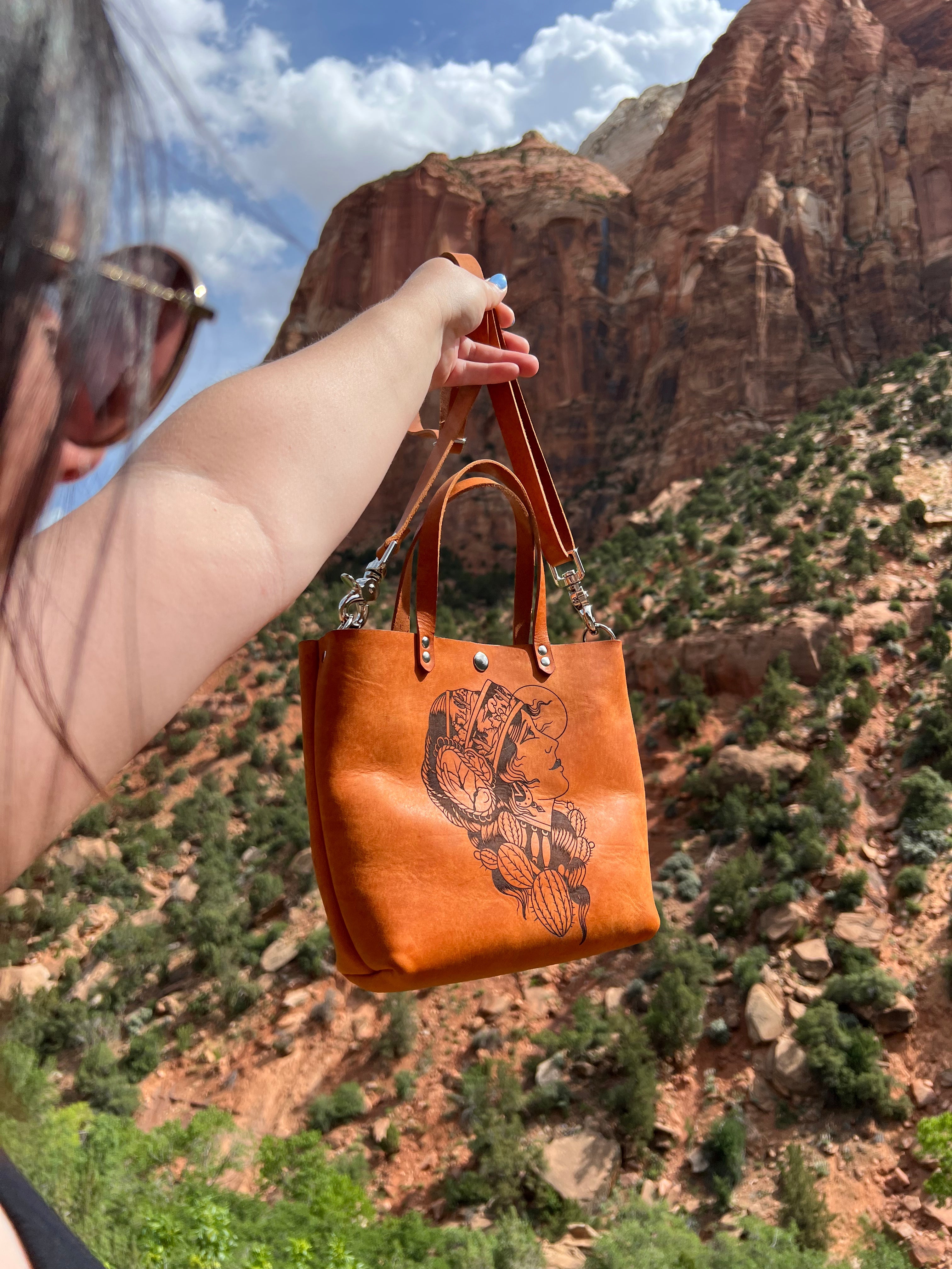 Opener Tour Tote: Desert Gypsy