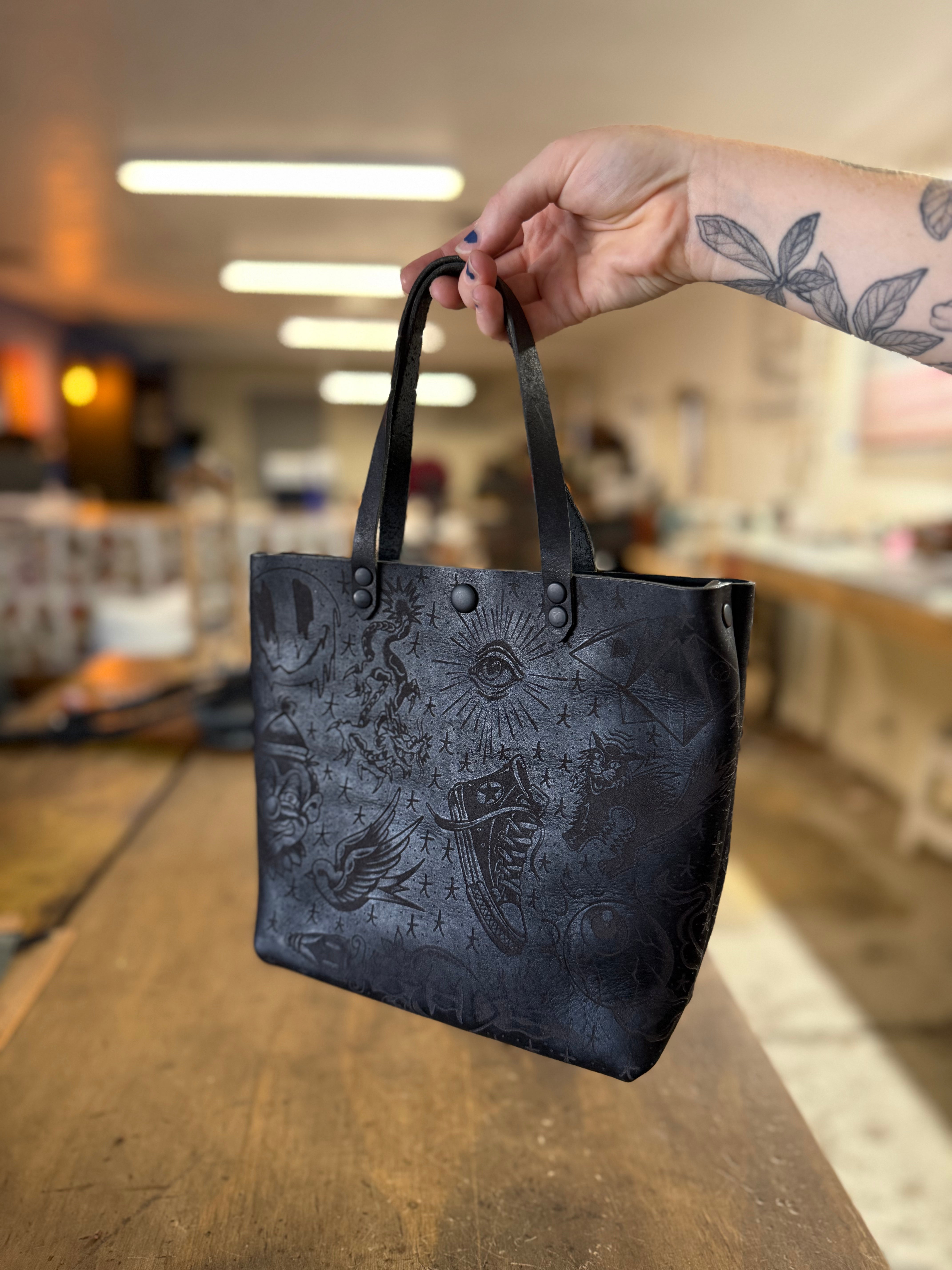 Opener Tour Tote: Sideshow Flash (ready to ship)