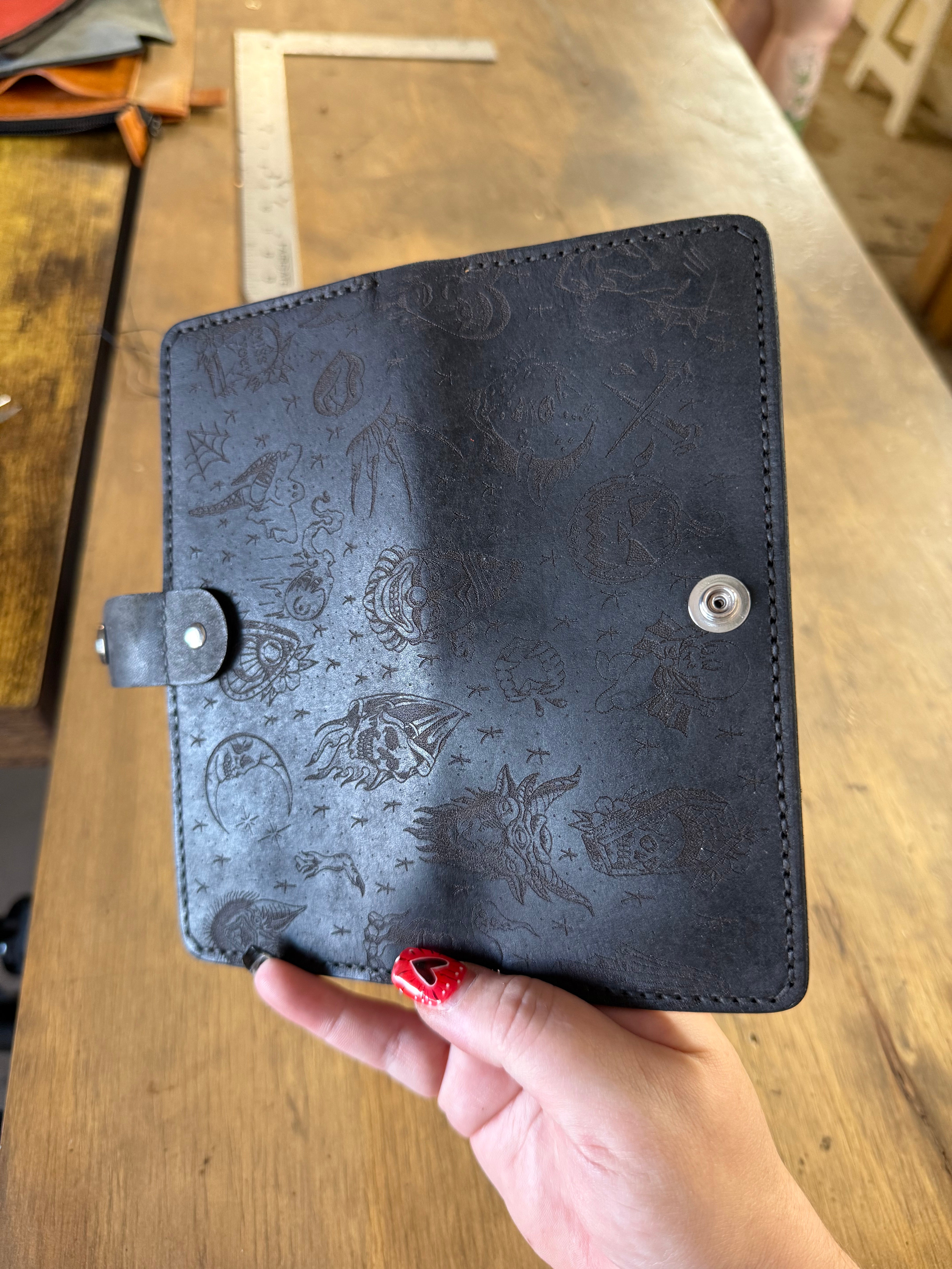 Bandita Wallet: Spooky Flash (ready to ship)