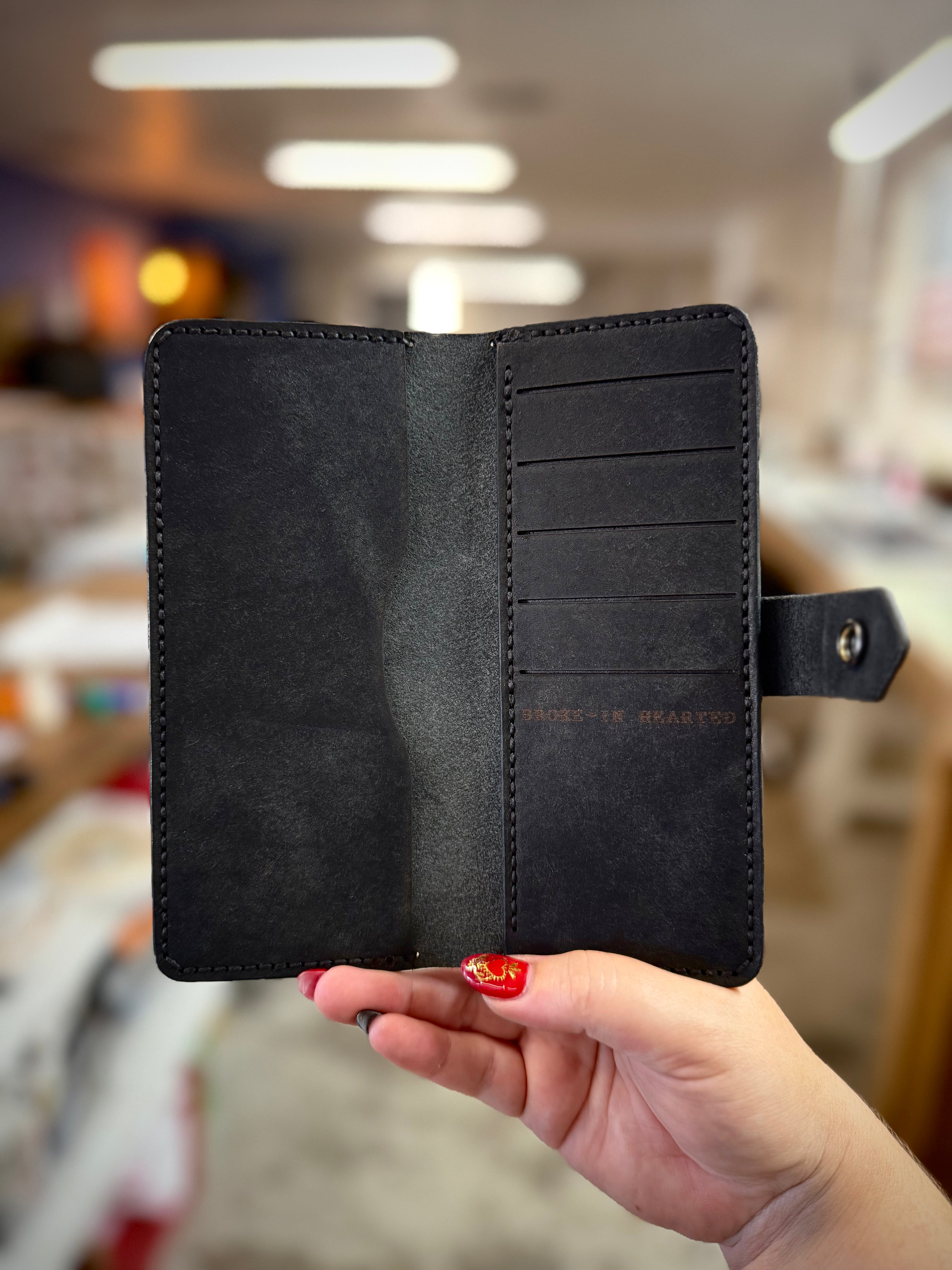 Bandita Wallet: Haunted Flash 🎃