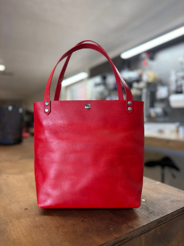 Headliner Tour Tote: Heart Web