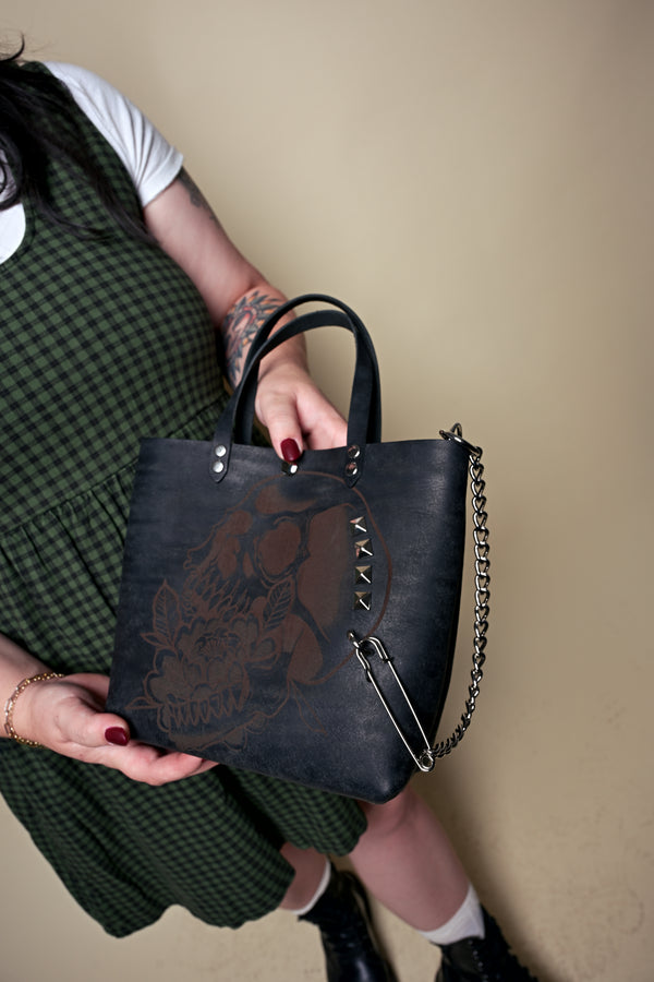 Opener Tour Tote: Pierced Skull