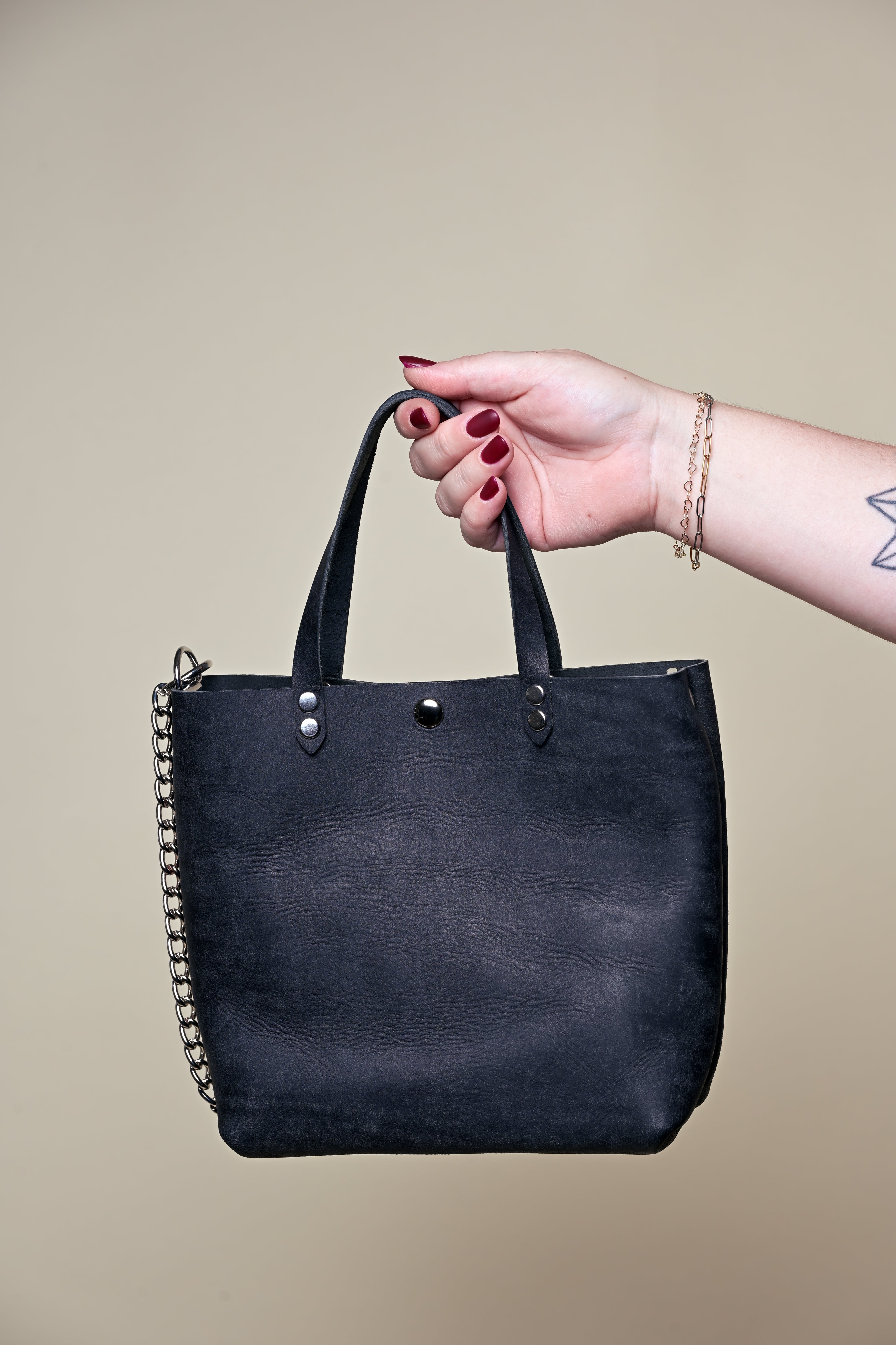 Opener Tour Tote: Pierced Skull