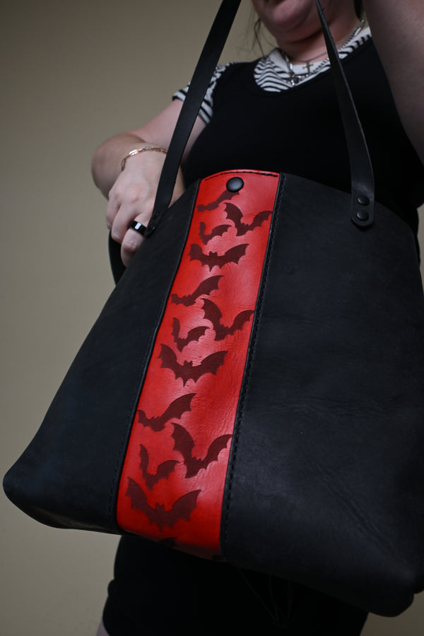 Headliner Tour Tote: Bat Print Insert