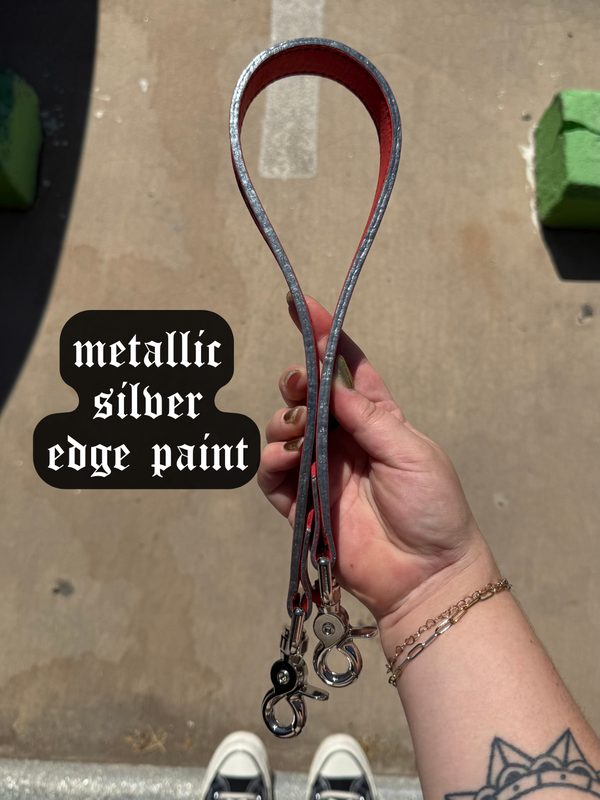 Chain Engraved Shoulder Strap (cherry red)