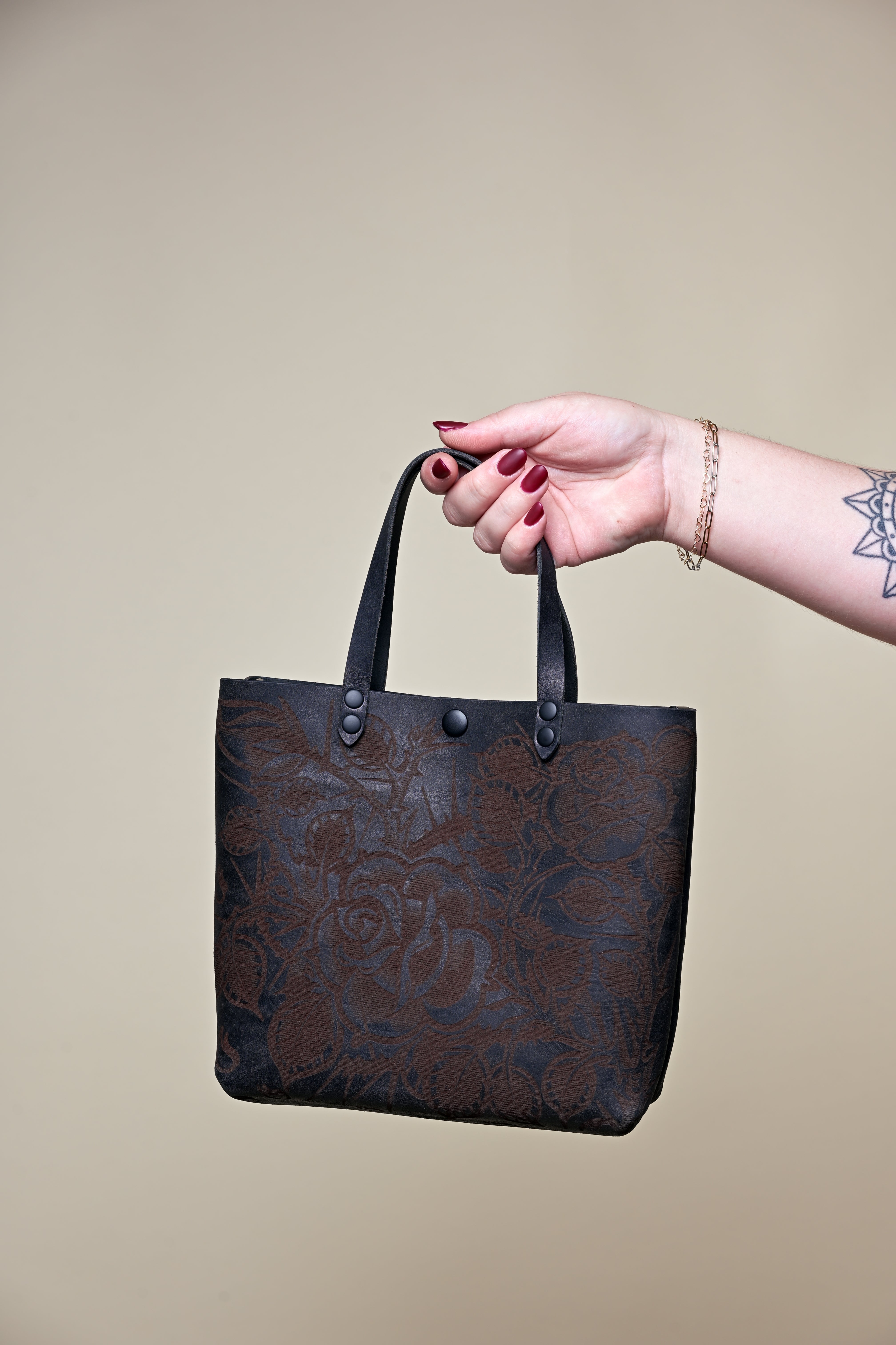 Opener Tour Tote: Every Rose