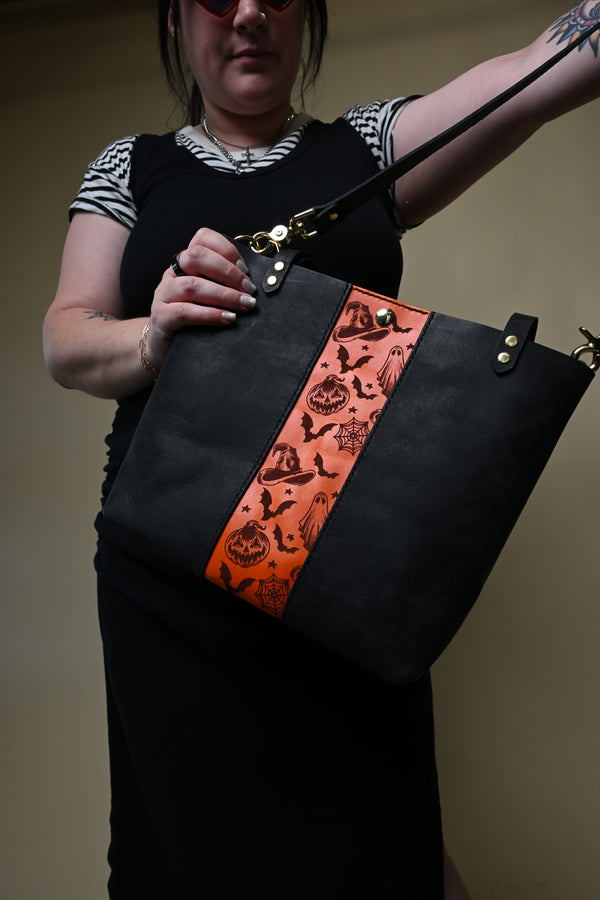 Headliner Tour Tote: Halloween Print Insert