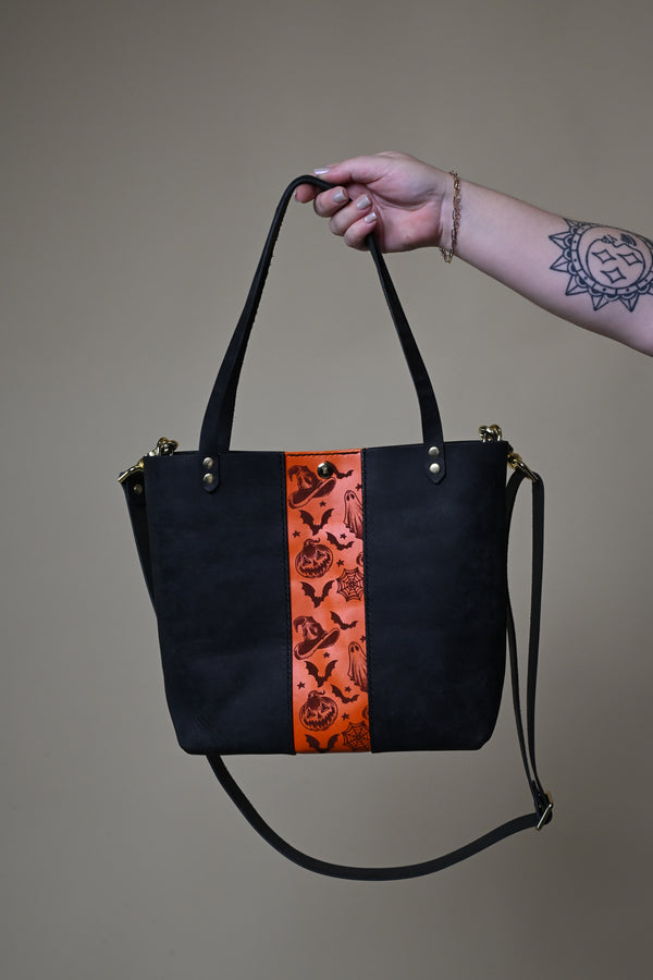 Headliner Tour Tote: Halloween Print Insert