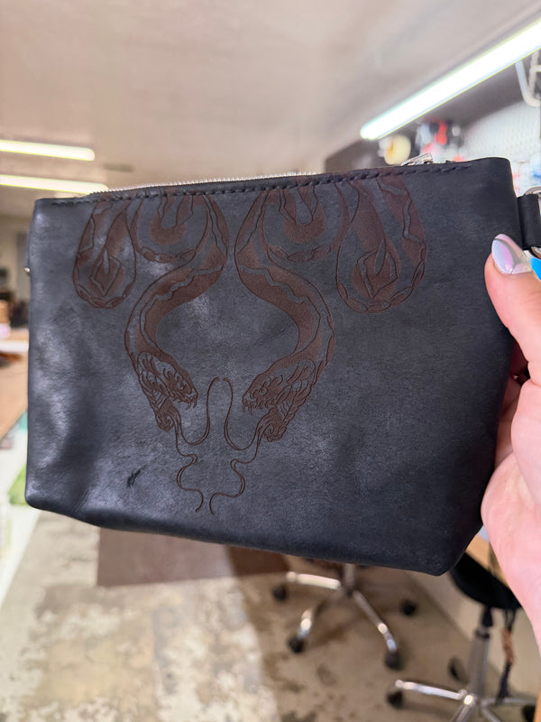 Garage Sale: Gimme Bag Snakes Black