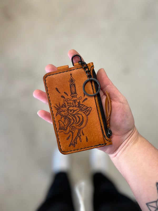 On The Run Keychain Wallet: Tiger Dagger