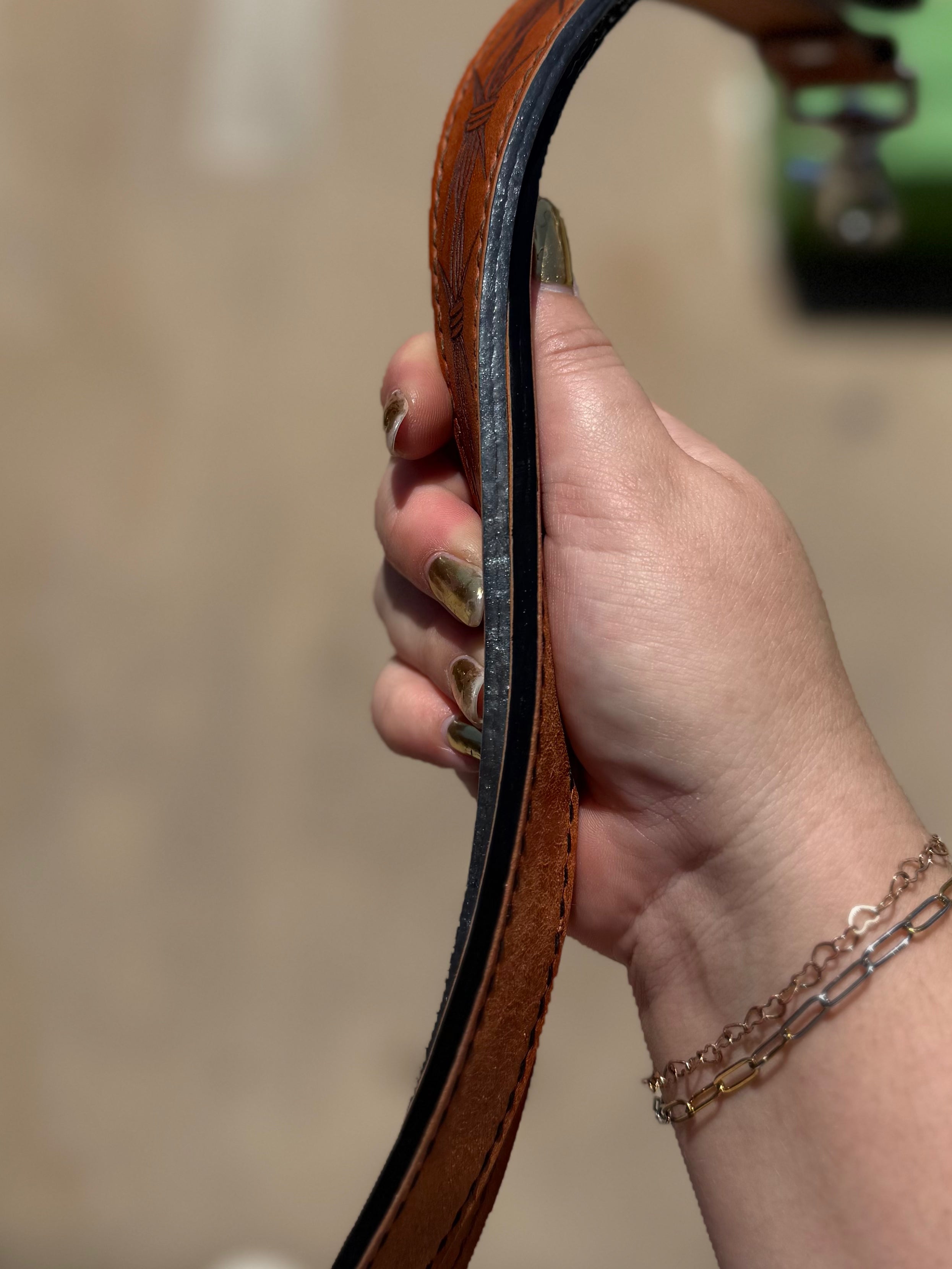 Chain Engraved Shoulder Strap (canyon brown)