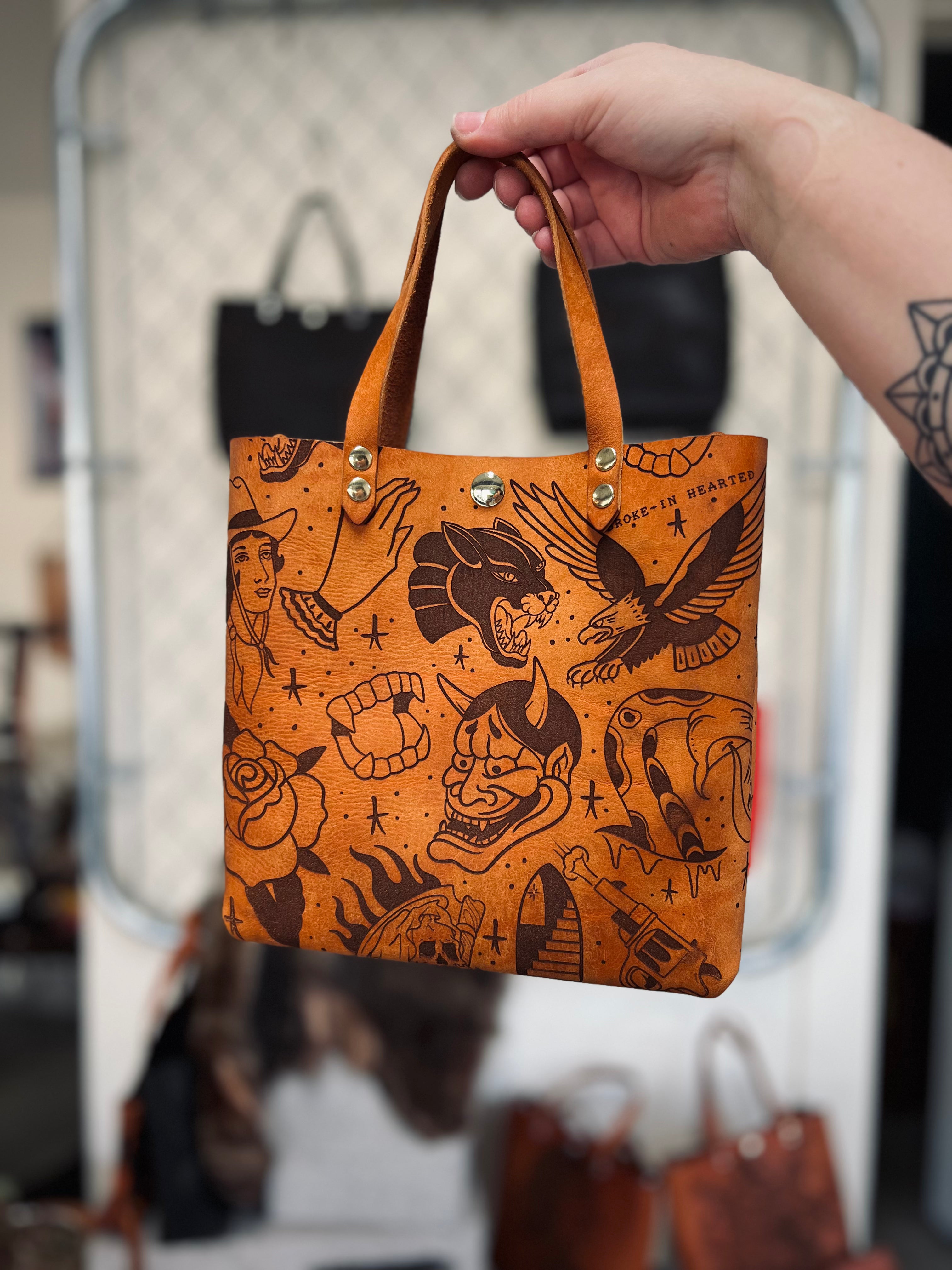 Classic Mini Tote: The Classics Flash Sheet