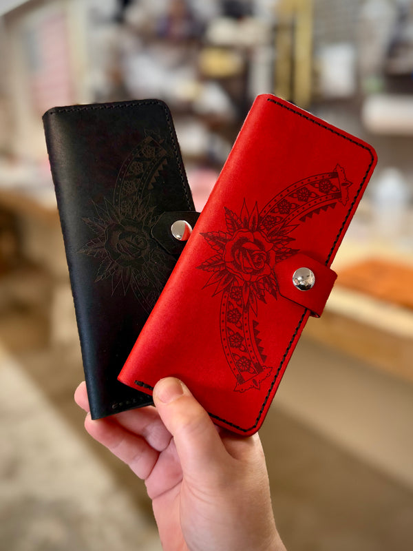 Bandita Wallet: Rose Collar