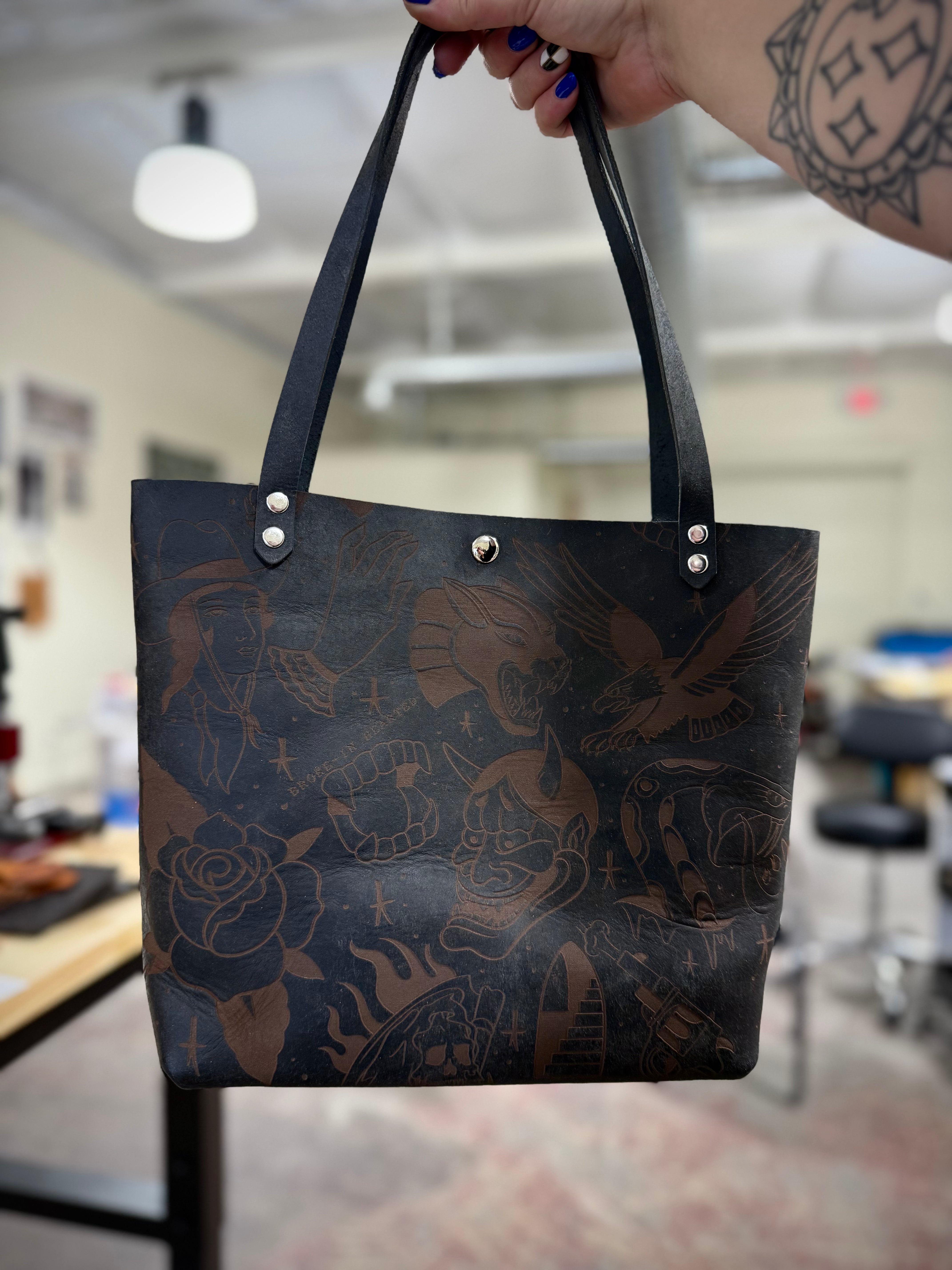 Headliner Tour Tote: Classics Flash Sheet