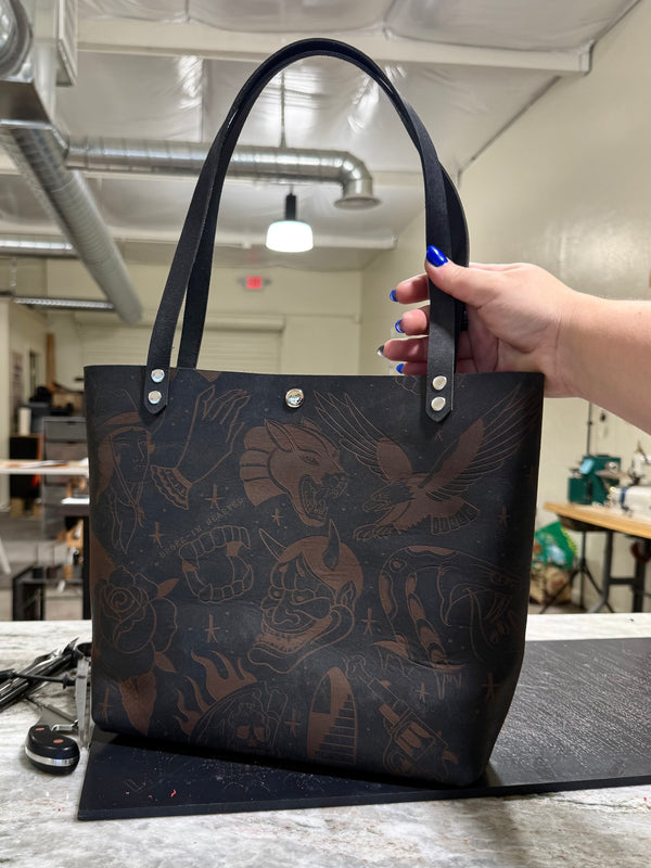 Headliner Tour Tote: Classics Flash Sheet